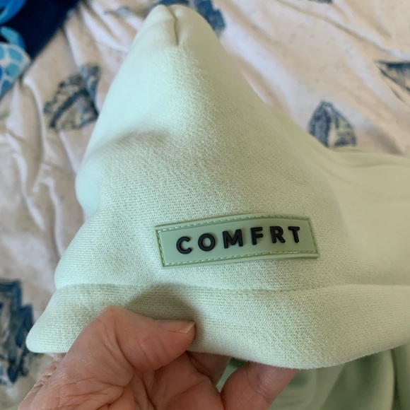 Comfrt Pastel Mint Green Hoodie Size Small - Picture 8 of 8
